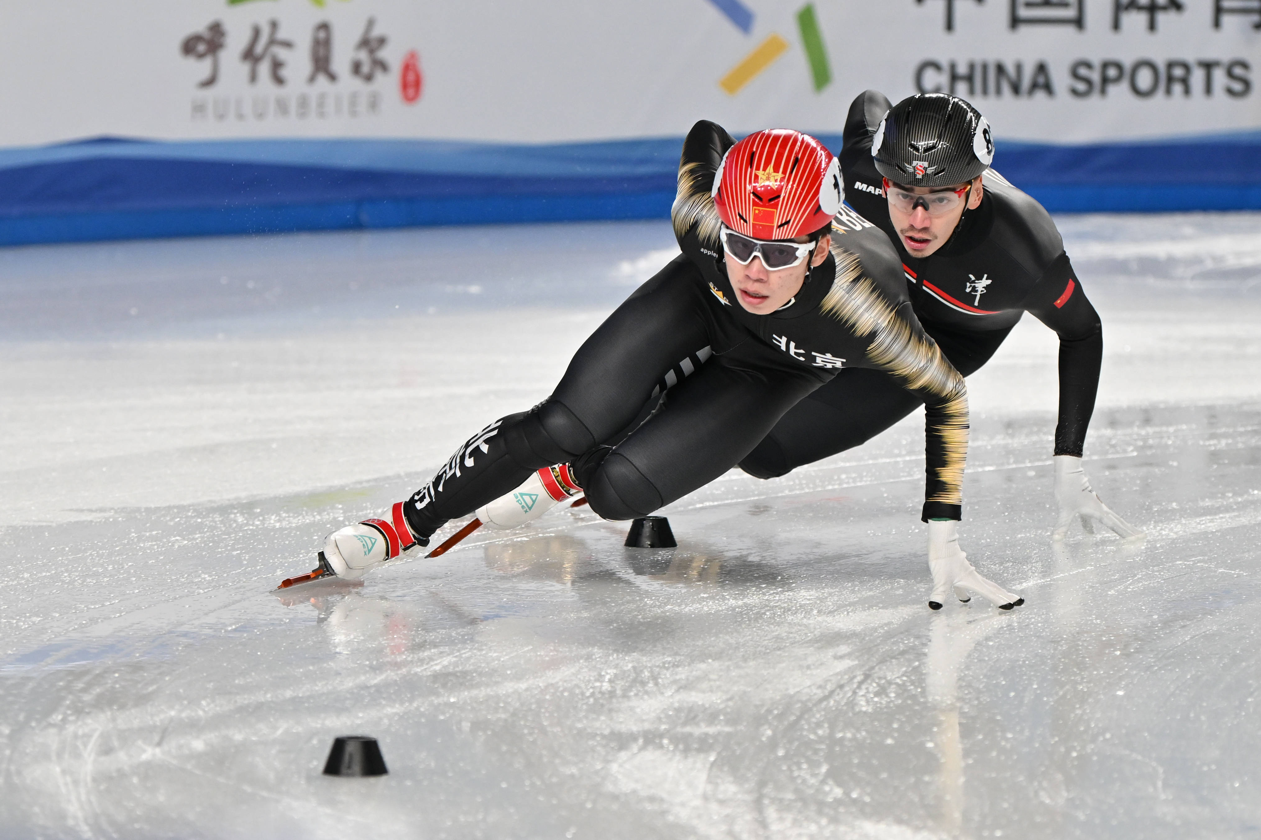 短道速滑男子米：俄罗斯选手夺冠的简单介绍