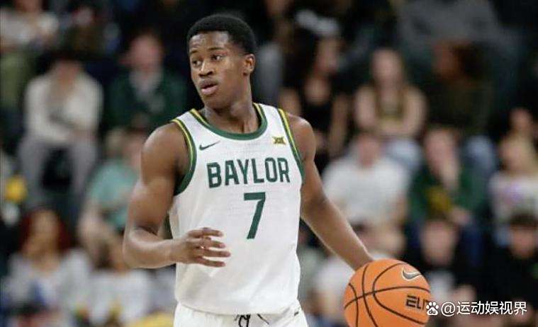 新秀球员脱颖而出,成为球队未来希望 新秀球员脱颖而出,成为球队未来希望