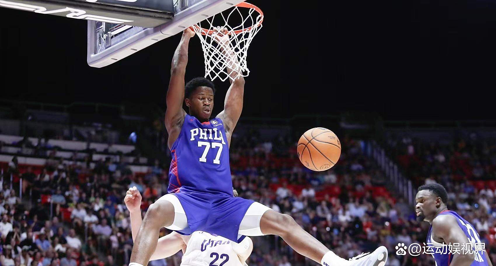 新秀球员脱颖而出,成为球队未来希望 新秀球员脱颖而出,成为球队未来希望