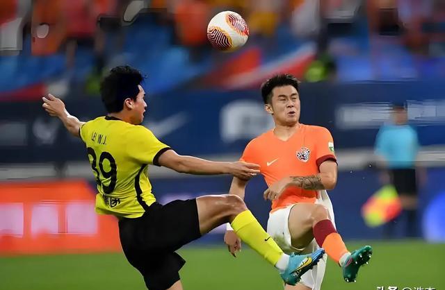 紧张比拼中球队实力对比暴露无疑 紧张比拼中球队实力对比暴露无疑